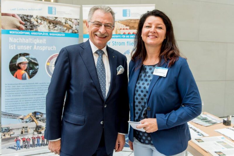 BDI-Präsident Dieter Kempf und MIRO-Geschäftsführerin Susanne Funk
