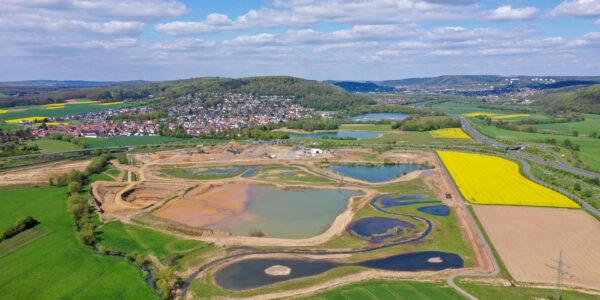 Holcim-Quarzkieswerk Niederweimar – Rekultivierung mit hohem Anspruch