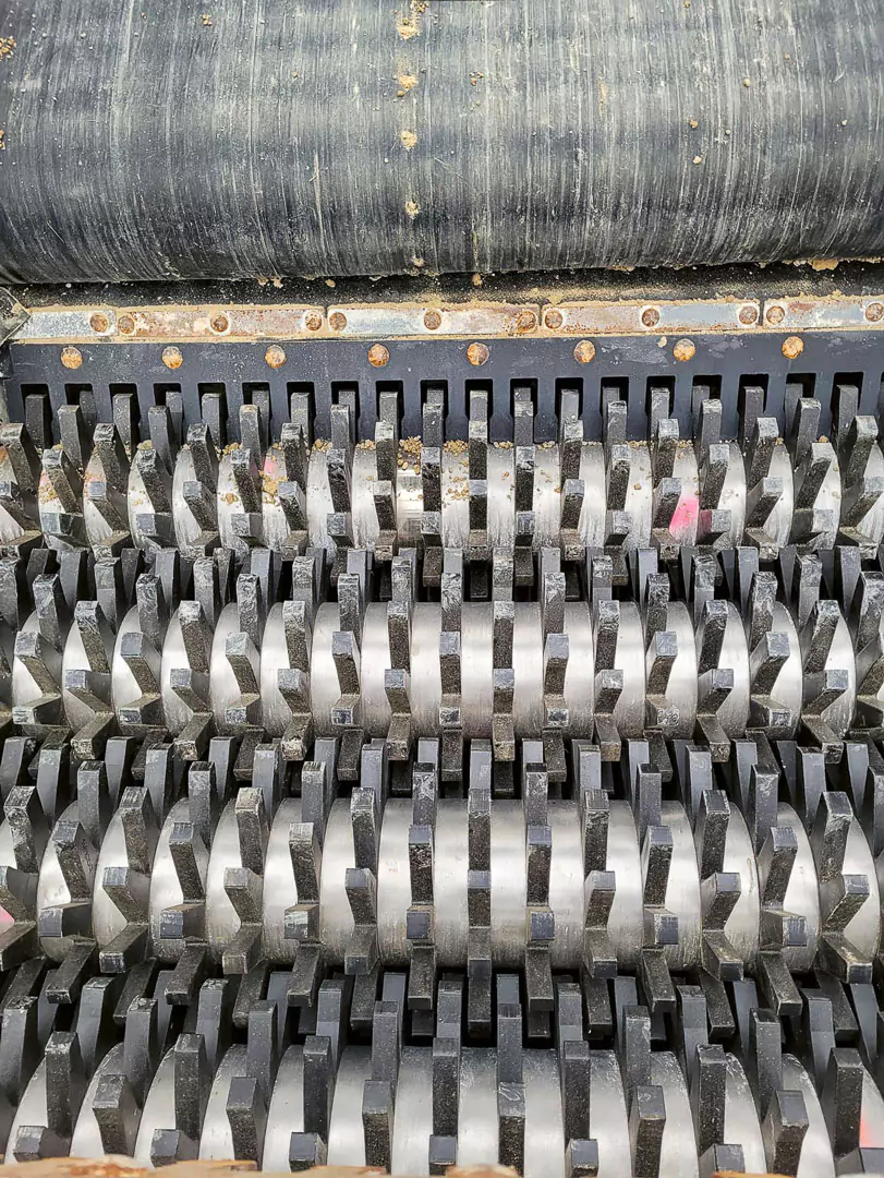 Die spezielle Siebtechnik erlaubt die effiziente Absiebung dieses schwierigen Materials