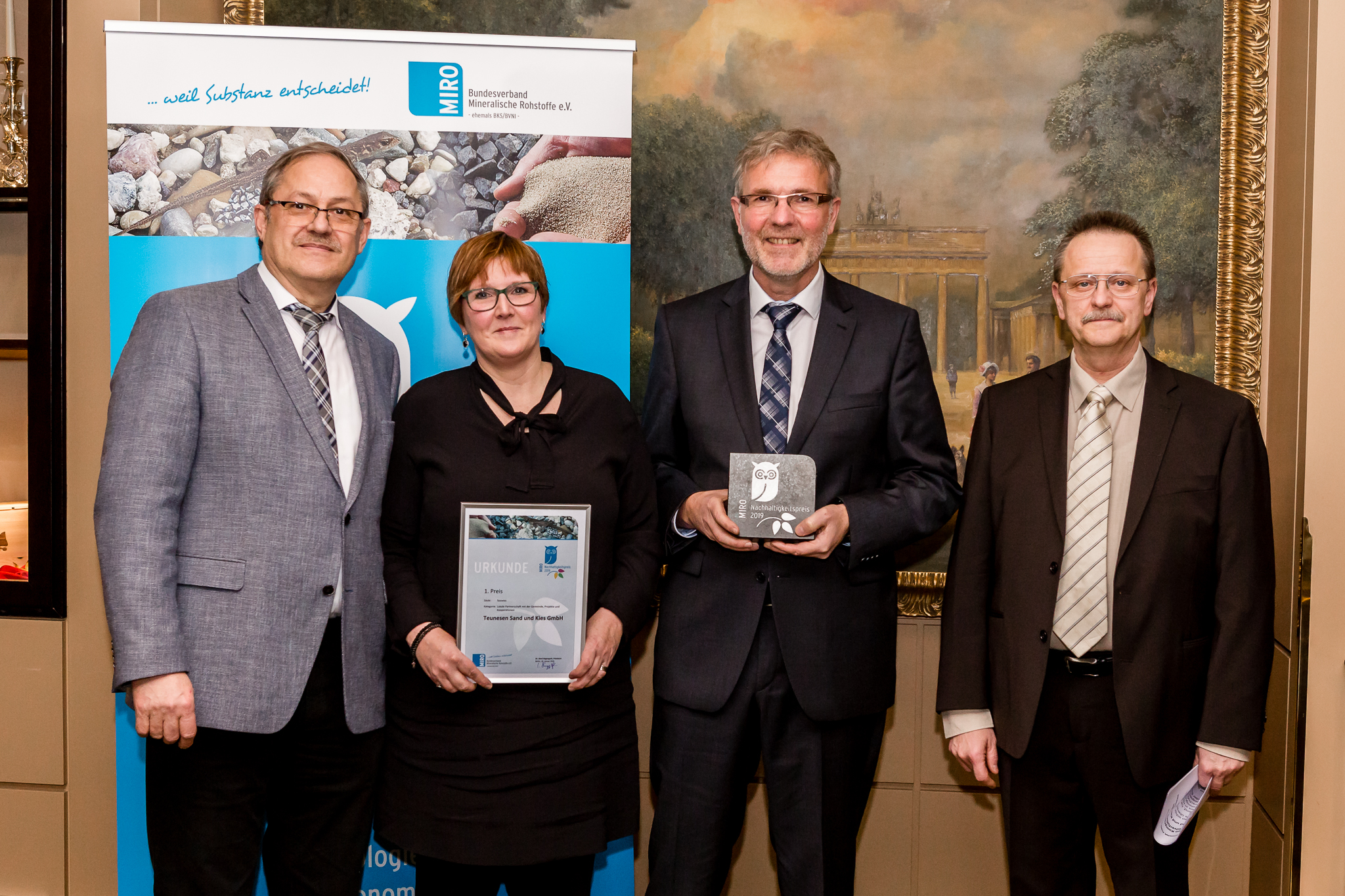 Dr. Gerd Hagenguth, Daniela Franken und Jürgen Tarter von der Firma Teunesen.