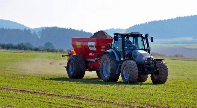 Für die landwirtschaftliche Anwendung erfolgt eine Mischung von 60 % Holzasche mit 40 % kohlensaurem Magnesiumkalk.