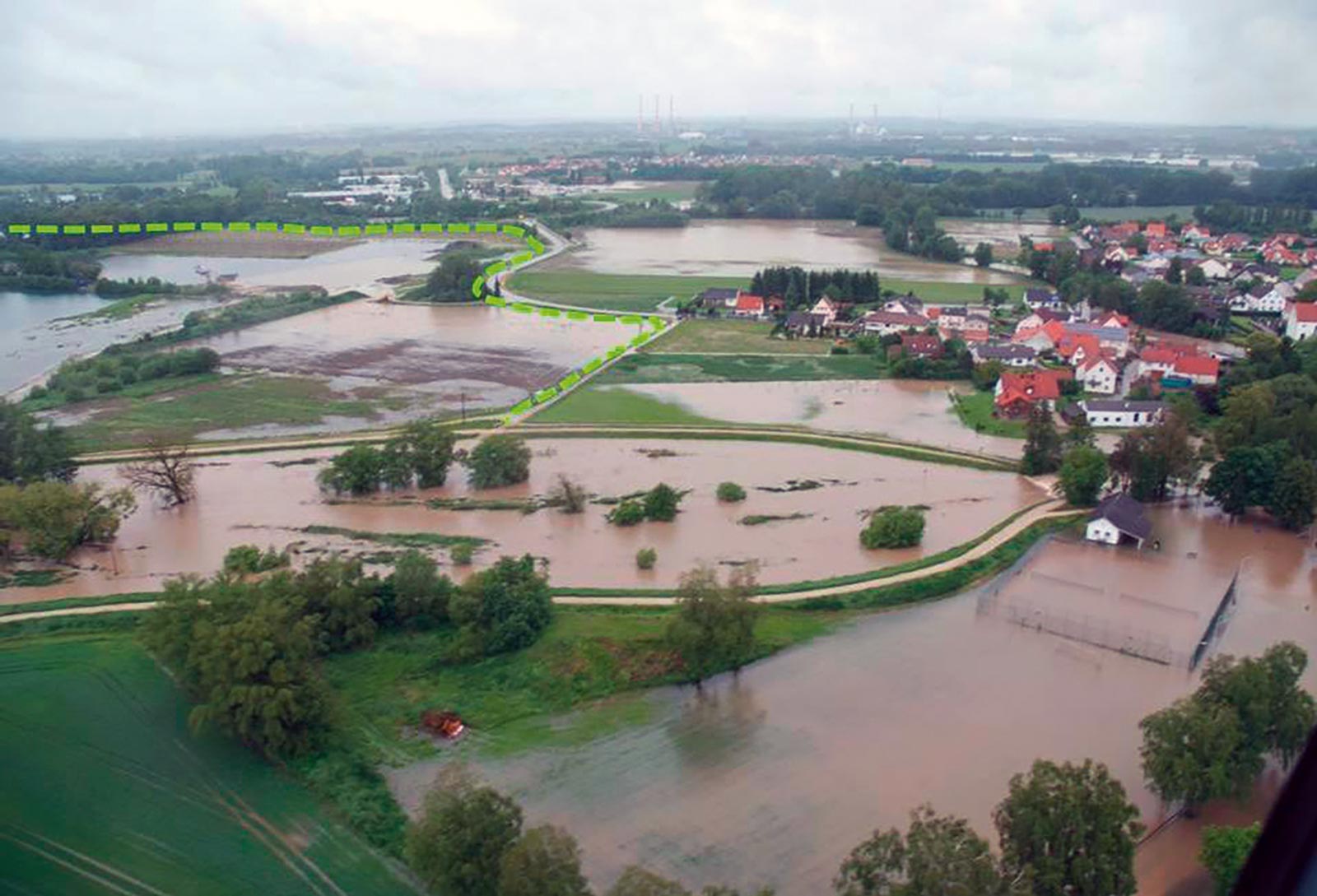 Eine Verbesserung des Hochwasserschutzes durch beim Abbau und Wiederherrichten integrierte Hochwasserschutzmaßnahmen ist geplant.